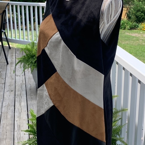 Chicos size 1 Neutral Color Blocking Sheath style dress - Picture 6 of 9